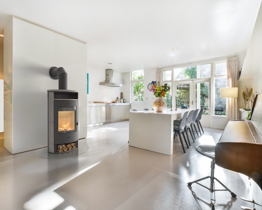 kaminofen-fireplace-java-speckstein-r6430-ent-desktop-1.jpg Fireplace By Norvai - JAVA KLEBERSTEIN - Frittstående - Bilde 1